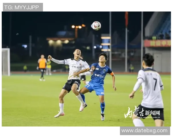 足球明星与球迷激情共舞热力全开共同见证赛场巅峰时刻 足球明星与球迷激情共舞热力全开共同见证赛场巅峰时刻