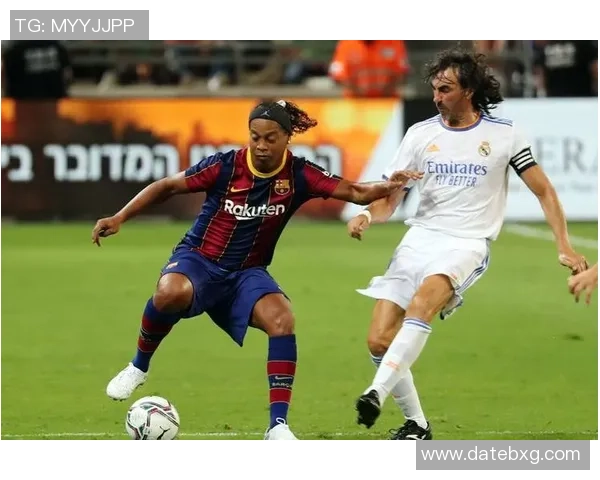 水笔球星：从绿茵场到赛后创作的多才多艺人生